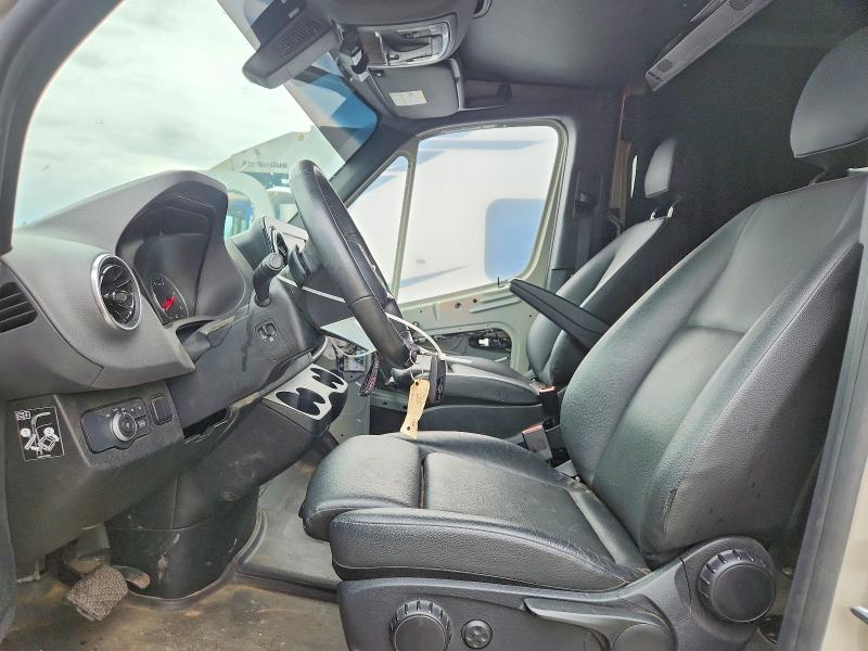 69044886 :رقم المزاد ، W1Y8ND6Y9ST227094 vin ، 2025 Mercedes-benz Sprinter مزاد بيع