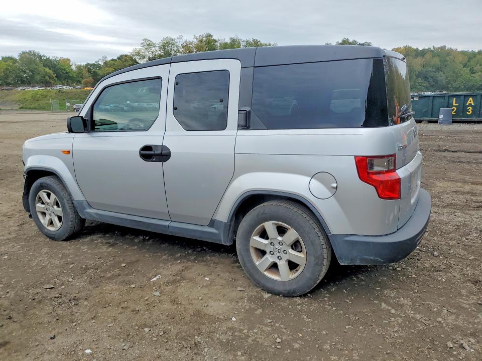 2011 Honda Element მანქანა იყიდება აუქციონზე, vin: 5J6YH1H78BL002108, აუქციონის ნომერი: 71379596