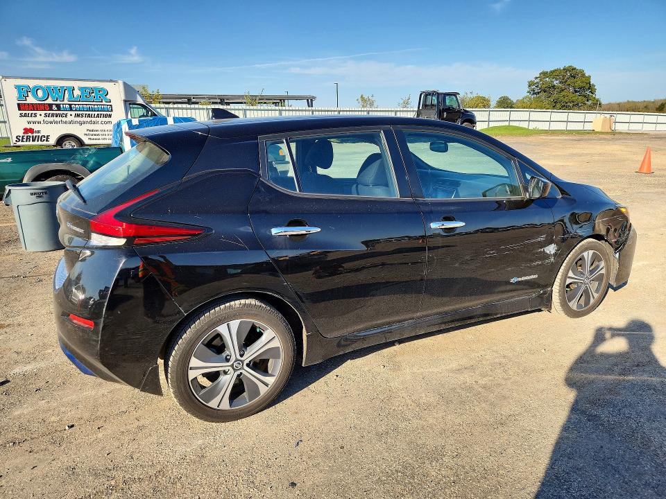 71913526 :رقم المزاد ، 1N4AZ1CP7JC313030 vin ، 2018 Nissan Leaf مزاد بيع