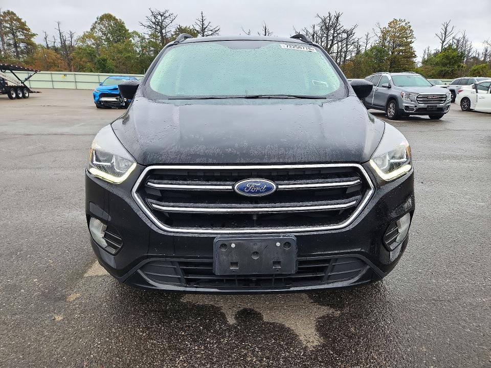 Продажа на аукционе авто 2018 Ford Escape, vin: 1FMCU9GD2JUD25141, номер лота: 72256776