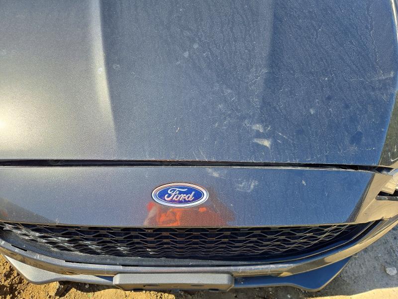 70473896 :رقم المزاد ، 3FA6P0UU6JR122243 vin ، 2018 Ford Fusion مزاد بيع
