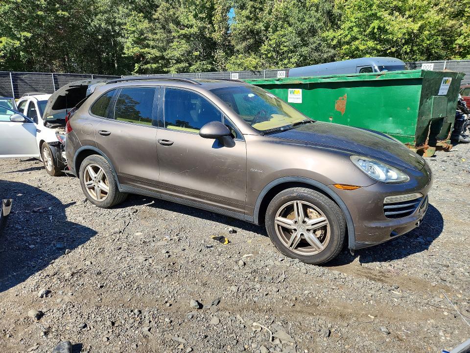 2012 Porsche Cayenne მანქანა იყიდება აუქციონზე, vin: WP1AE2A21CLA90729, აუქციონის ნომერი: 71967736
