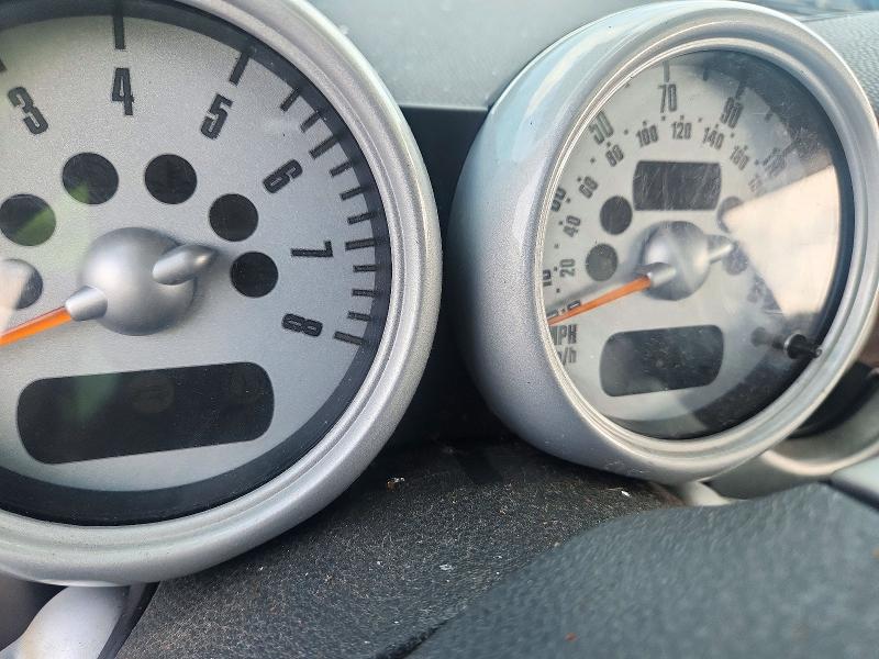 72809476 :رقم المزاد ، WMWRE33474TD77826 vin ، 2004 Mini Cooper مزاد بيع