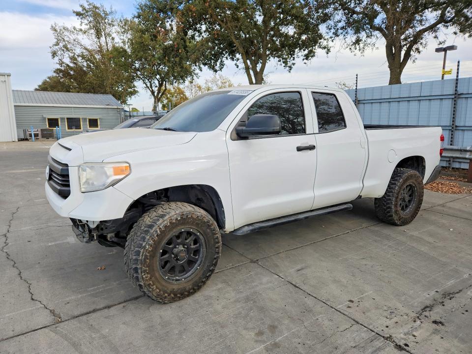 Auction sale of the 2017 Toyota Tundra, vin: 5TFUM5F13HX071974, lot number: 67409556