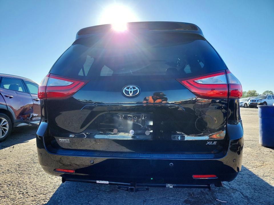 Продаж на аукціоні авто 2016 Toyota Sienna, vin: 5TDYK3DC6GS758323, номер лоту: 71080746
