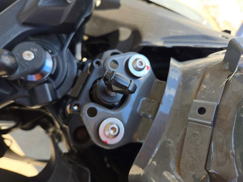 73589716 :رقم المزاد ، JKAEXEJ15JDA02341 vin ، 2018 Kawasaki Ex650 مزاد بيع