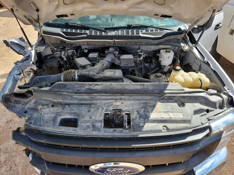 70538656 :رقم المزاد ، 1FDRF3G61MEC19958 vin ، 2021 Ford F350 مزاد بيع