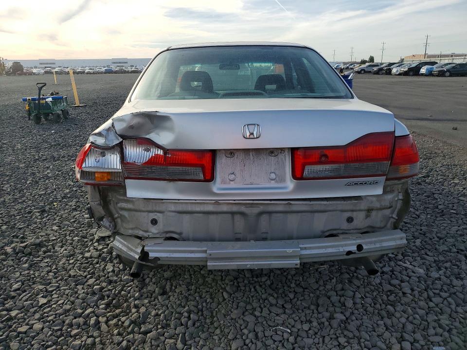 2002 Honda Accord მანქანა იყიდება აუქციონზე, vin: 1HGCG16502A079864, აუქციონის ნომერი: 72244696