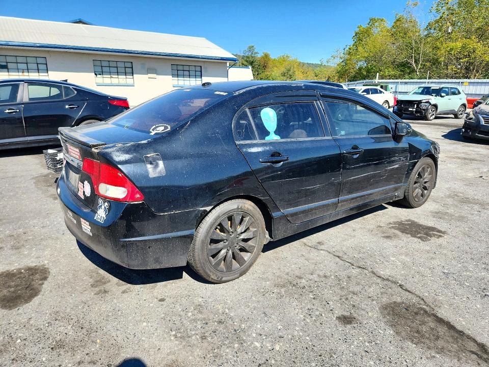 Auction sale of the 2011 Honda Civic, vin: 2HGFA1F81BH521559, lot number: 72092316