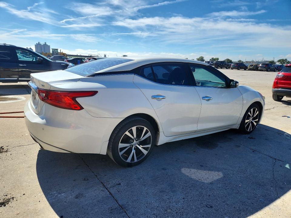 2016 Nissan Maxima მანქანა იყიდება აუქციონზე, vin: 1N4AA6AP3GC403033, აუქციონის ნომერი: 71942326