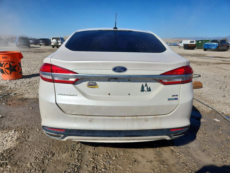 Продаж на аукціоні авто 2017 Ford Fusion, vin: 3FA6P0T96HR242664, номер лоту: 70932426