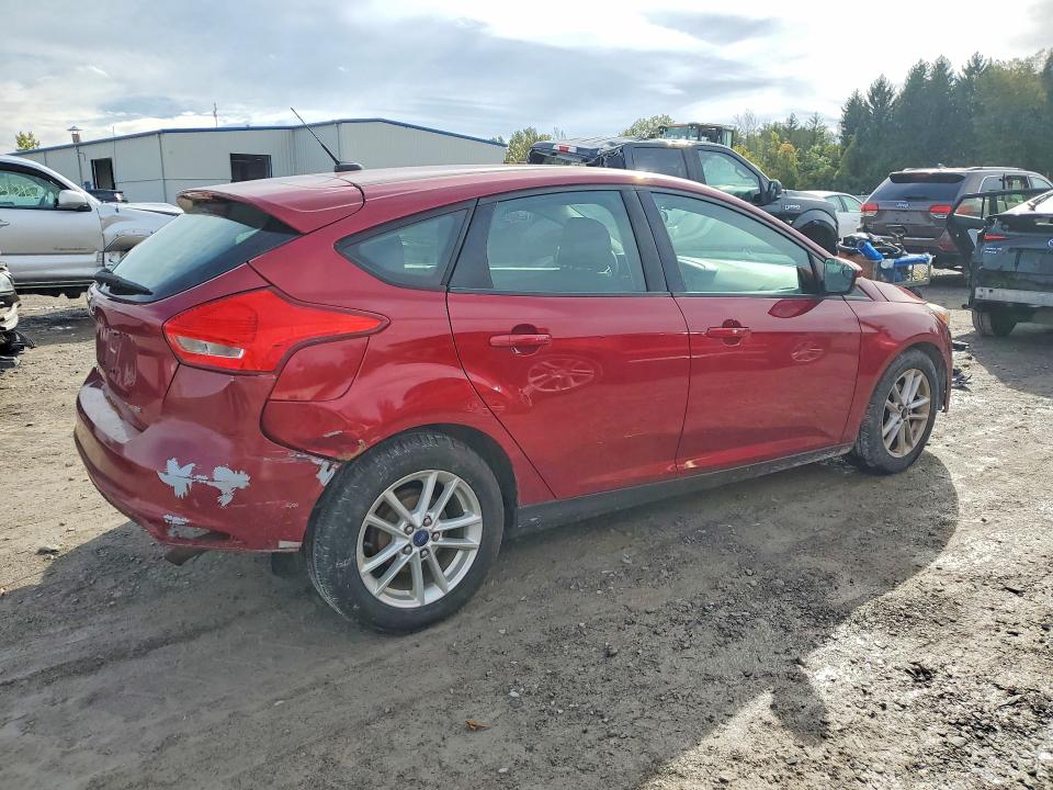 71234066 :رقم المزاد ، 1FADP3K25FL285532 vin ، 2015 Ford Focus مزاد بيع