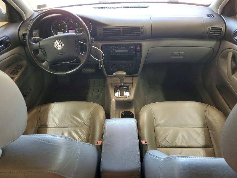 71157816 :رقم المزاد ، WVWPD63B01P280594 vin ، 2001 Volkswagen Passat مزاد بيع