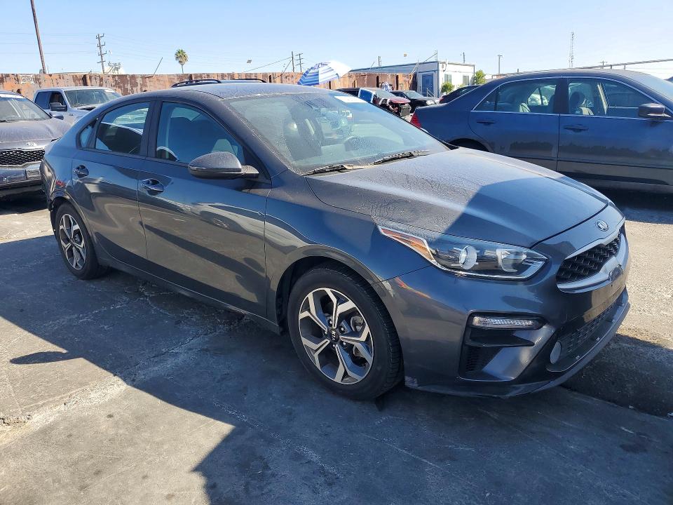 2019 Kia Forte მანქანა იყიდება აუქციონზე, vin: 3KPF24AD5KE138933, აუქციონის ნომერი: 72430256