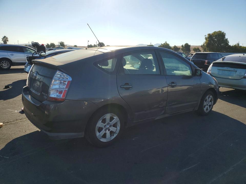 2007 Toyota Prius მანქანა იყიდება აუქციონზე, vin: JTDKB20U173261888, აუქციონის ნომერი: 72512726