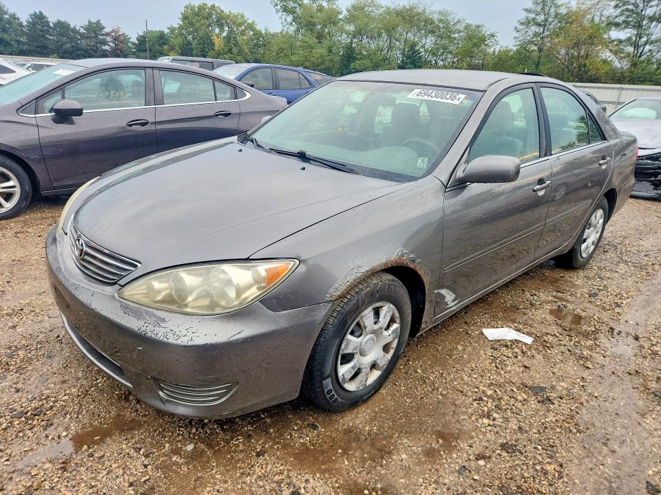 69430036 :رقم المزاد ، 4T1BE32K36U641893 vin ، 2006 Toyota Camry مزاد بيع