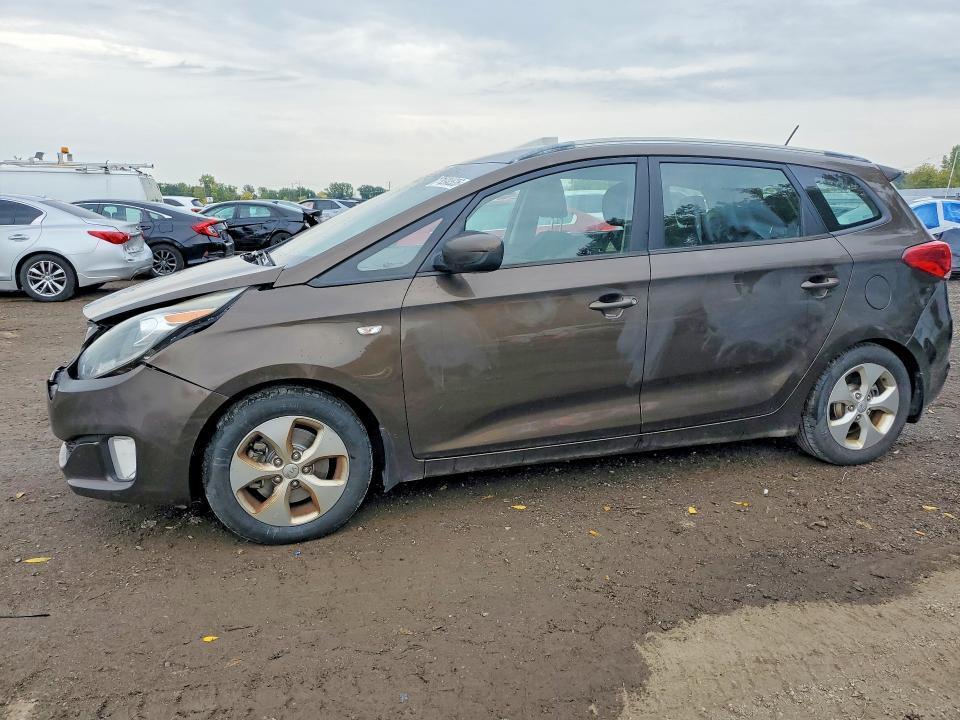 Продажа на аукционе авто 2014 Kia Rondo, vin: KNAHT8A34E7054768, номер лота: 71090526