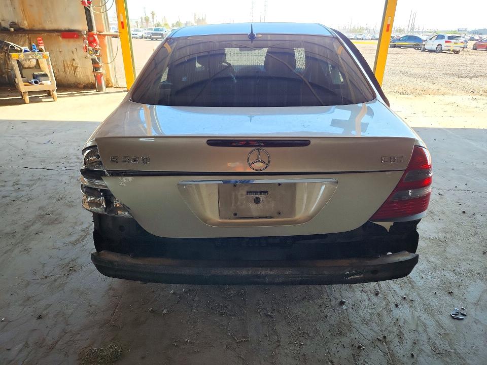 71475016 :رقم المزاد ، WDBUF26J35A819936 vin ، 2005 Mercedes-benz E مزاد بيع