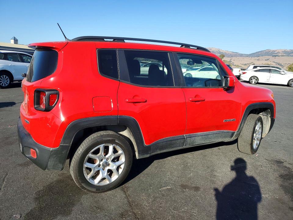 2015 Jeep Renegade მანქანა იყიდება აუქციონზე, vin: ZACCJBBT2FPB45475, აუქციონის ნომერი: 71768716