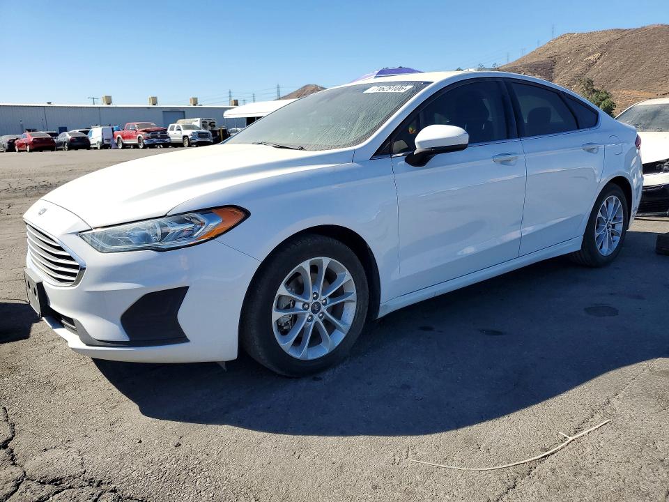71629106 :رقم المزاد ، 3FA6P0HD7LR253548 vin ، 2020 Ford Fusion مزاد بيع