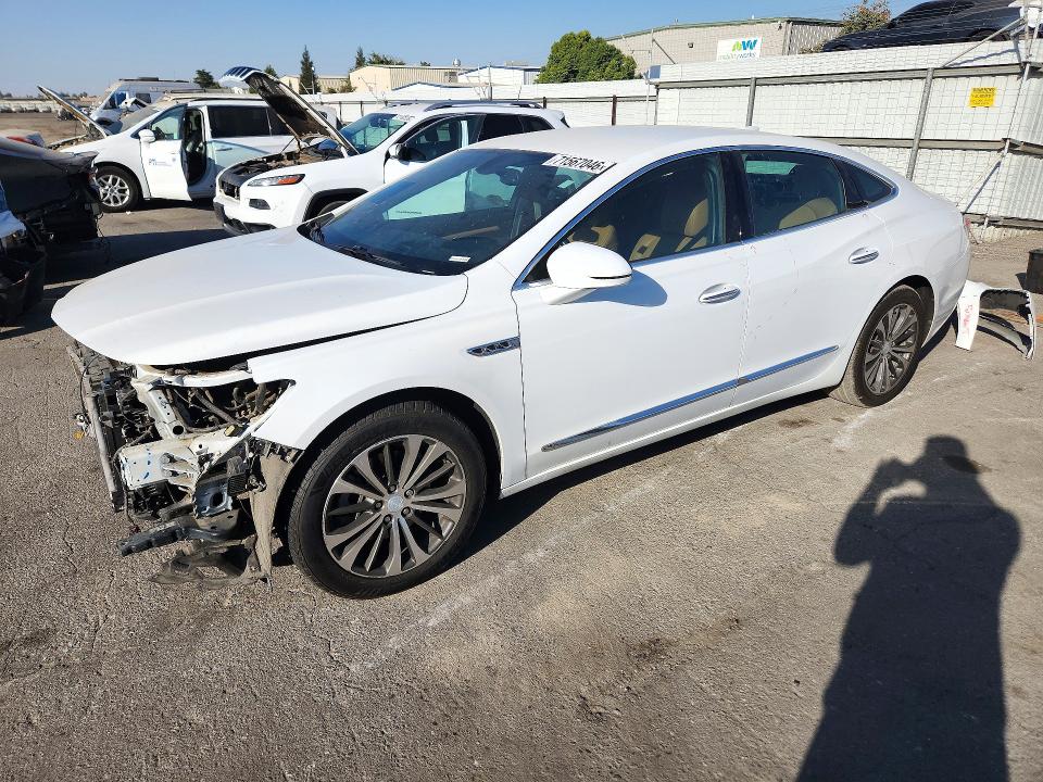 71567046 :رقم المزاد ، 1G4ZP5SS8HU189494 vin ، 2017 Buick Lacrosse مزاد بيع