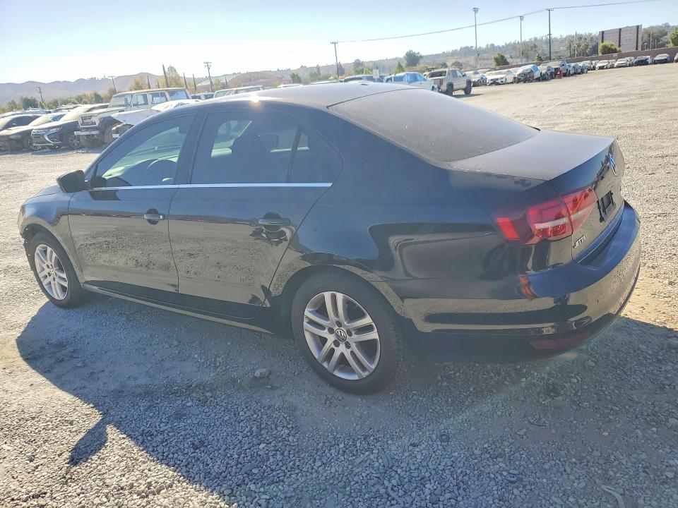 2017 Volkswagen Jetta მანქანა იყიდება აუქციონზე, vin: 3VW2B7AJXHM323626, აუქციონის ნომერი: 70382976
