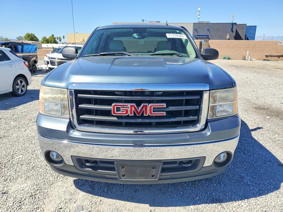 71378526 :رقم المزاد ، 2GTEC13C971533679 vin ، 2007 Gmc New Sierra مزاد بيع