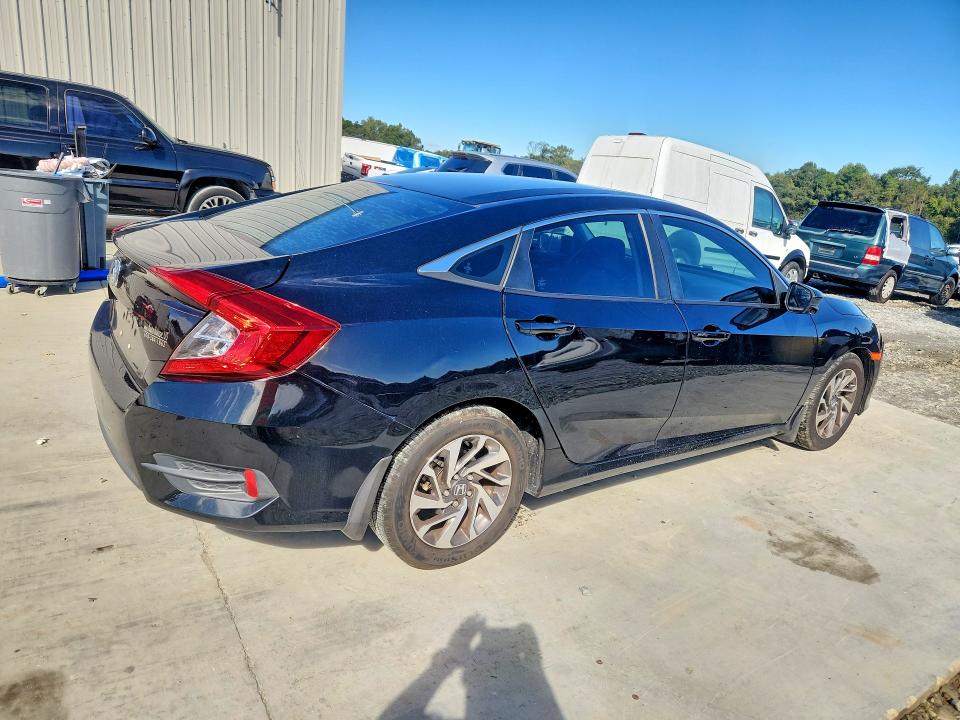 2016 Honda Civic მანქანა იყიდება აუქციონზე, vin: 19XFC2F88GE058725, აუქციონის ნომერი: 72012116