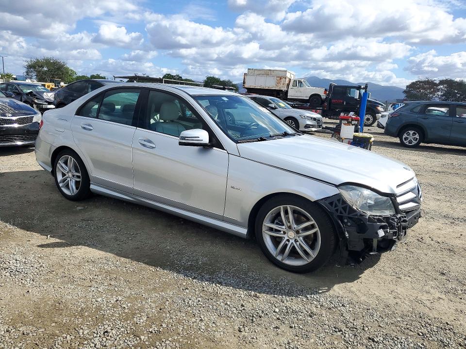 Продаж на аукціоні авто 2012 Mercedes-benz C, vin: WDDGF4HB9CR234072, номер лоту: 72431736