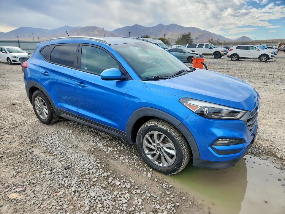 71510656 :رقم المزاد ، KM8J3CA40GU175989 vin ، 2016 Hyundai Tucson مزاد بيع