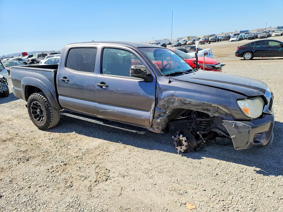 71496196 :رقم المزاد ، 5TFJU4GN8FX074655 vin ، 2015 Toyota Tacoma مزاد بيع