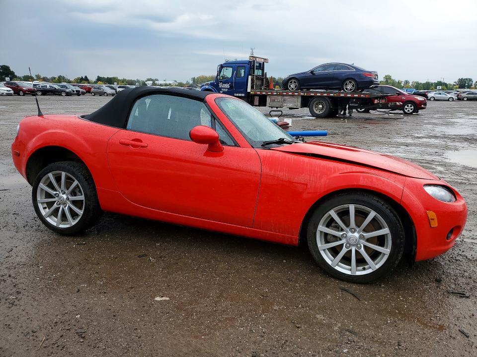 Продажа на аукционе авто 2006 Mazda Mx-5 Miata, vin: JM1NC15F060115609, номер лота: 70301896