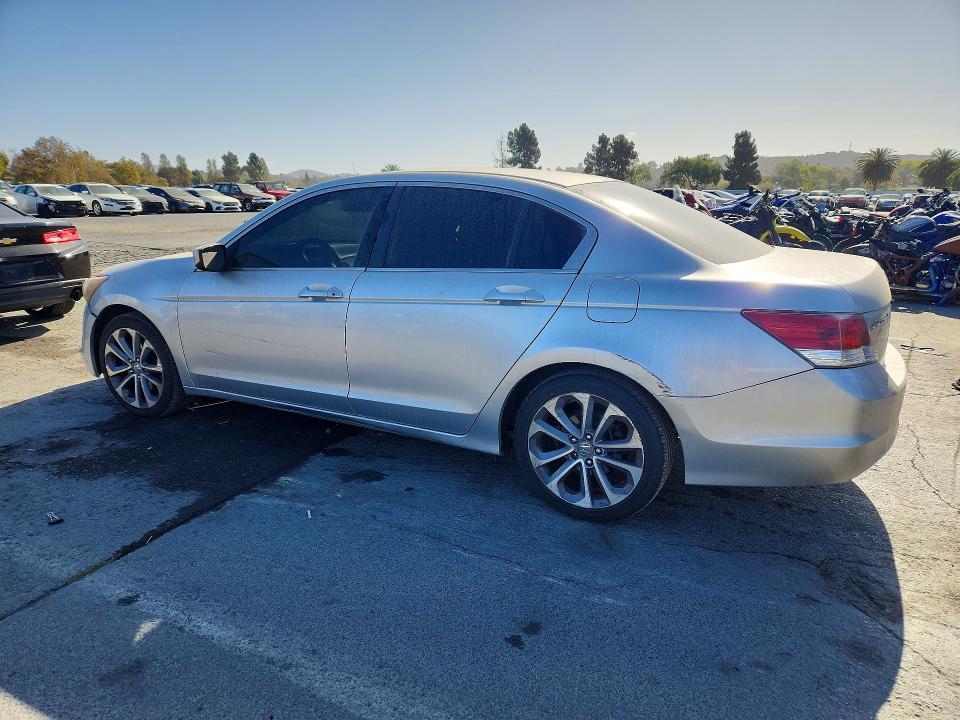 67936086 :رقم المزاد ، JHMCP26758C065234 vin ، 2008 Honda Accord مزاد بيع