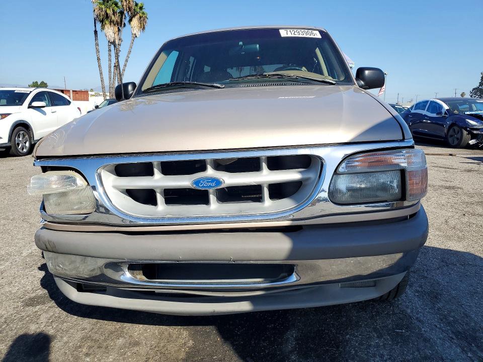 Продажа на аукционе авто 1996 Ford Explorer, vin: 1FMDU32X1TZA88019, номер лота: 71293906