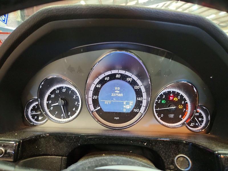 2011 Mercedes-benz E მანქანა იყიდება აუქციონზე, vin: WDDHF8HB4BA385426, აუქციონის ნომერი: 72208246