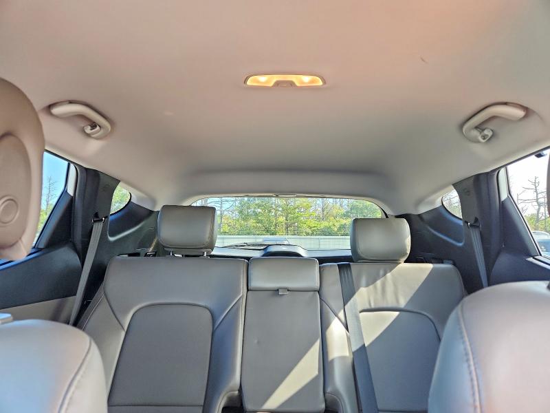 70851736 :رقم المزاد ، 5XYZUDLB1JG553557 vin ، 2018 Hyundai Santa Fe Sport مزاد بيع