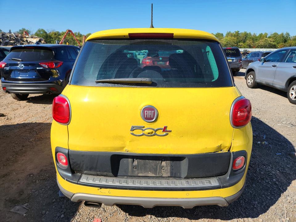71923546 :رقم المزاد ، ZFBCFADH5EZ022826 vin ، 2014 Fiat 500l مزاد بيع
