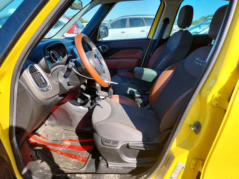 71923546 :رقم المزاد ، ZFBCFADH5EZ022826 vin ، 2014 Fiat 500l مزاد بيع