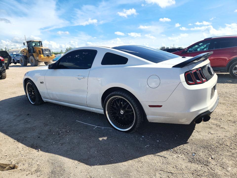 Продаж на аукціоні авто 2013 Ford Mustang, vin: 1ZVBP8CF2D5268492, номер лоту: 72518406