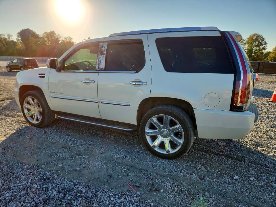 2009 Cadillac Escalade მანქანა იყიდება აუქციონზე, vin: 1GYFK23239R286605, აუქციონის ნომერი: 73275936