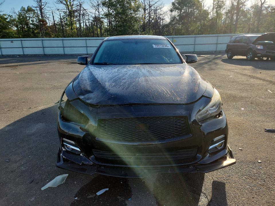 70913236 :رقم المزاد ، JN1BV7AR9FM410588 vin ، 2015 Infiniti Q50 مزاد بيع
