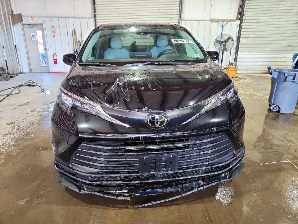 2026 Toyota Sienna მანქანა იყიდება აუქციონზე, vin: 5TDKRKEC8TS305700, აუქციონის ნომერი: 72007856