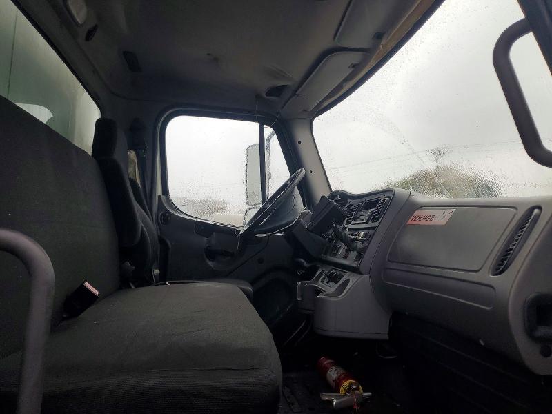 Продажа на аукционе авто 2013 Freightliner M2, vin: 1FVACWDTXDHFH3663, номер лота: 71402936