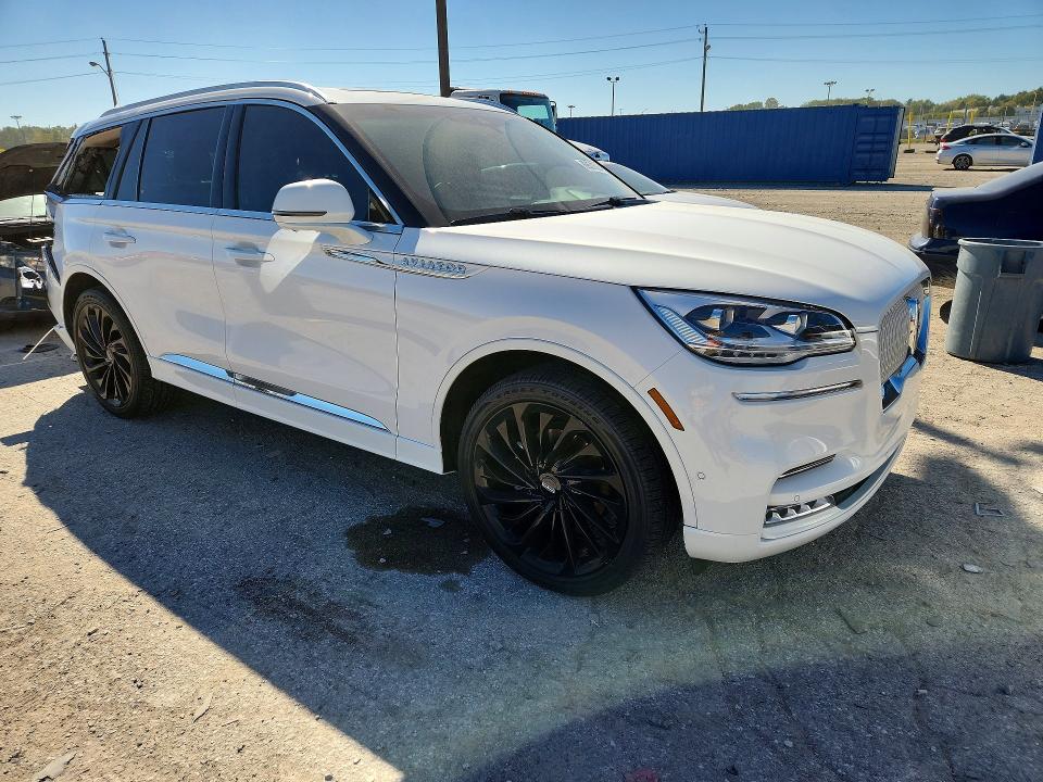 Продажа на аукционе авто 2022 Lincoln Aviator, vin: 5LM5J7XCXNGL08229, номер лота: 69631526