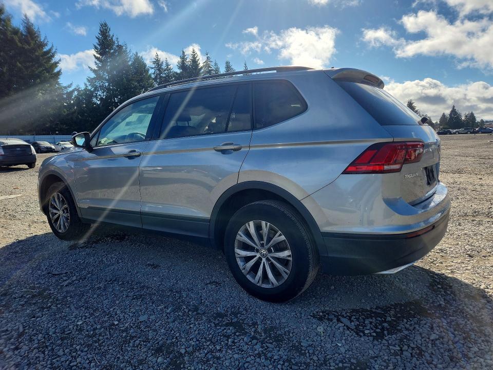 72317576 :رقم المزاد ، 3VV0B7AX4LM057867 vin ، 2020 Volkswagen Tiguan مزاد بيع