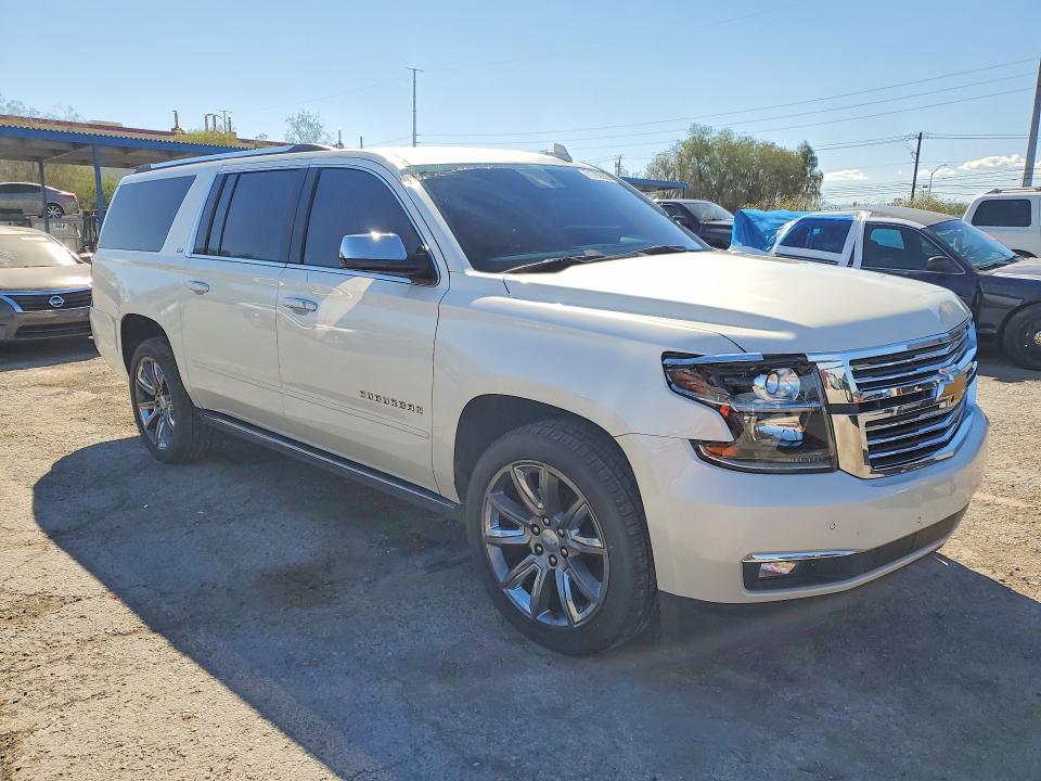2015 Chevrolet Suburban მანქანა იყიდება აუქციონზე, vin: 1GNSCKKC7FR659613, აუქციონის ნომერი: 71783836