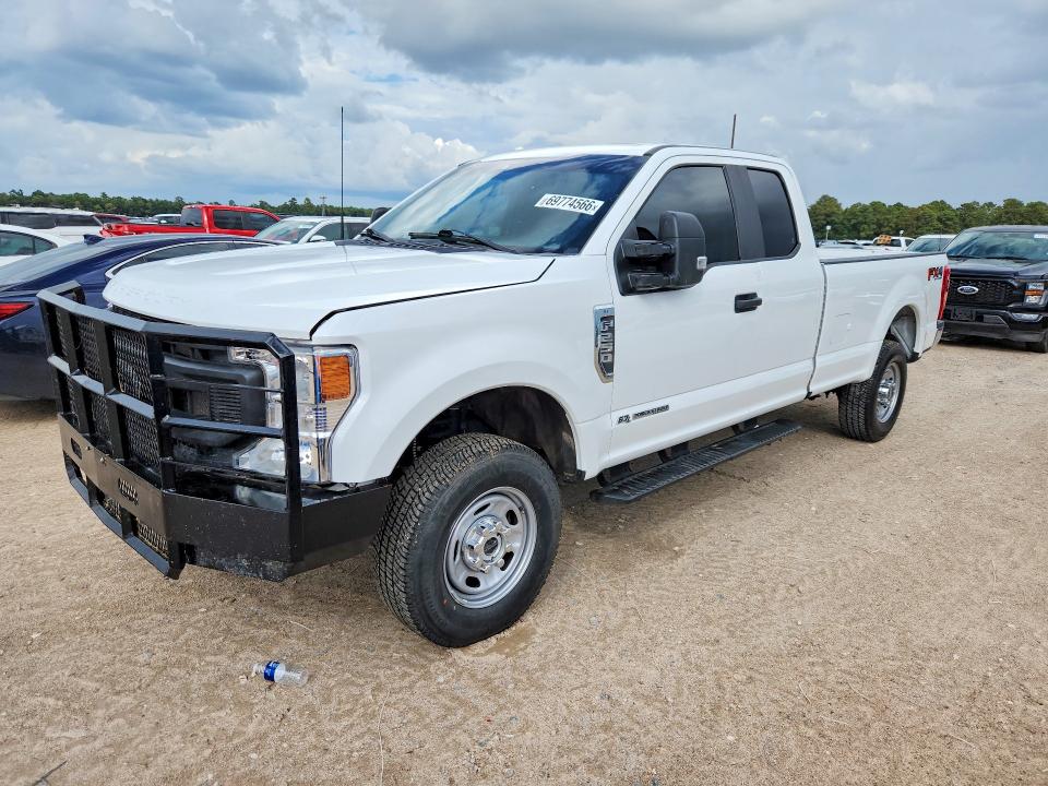 69774566 :رقم المزاد ، 1FT8X2BT9NEC37579 vin ، 2022 Ford F250 مزاد بيع