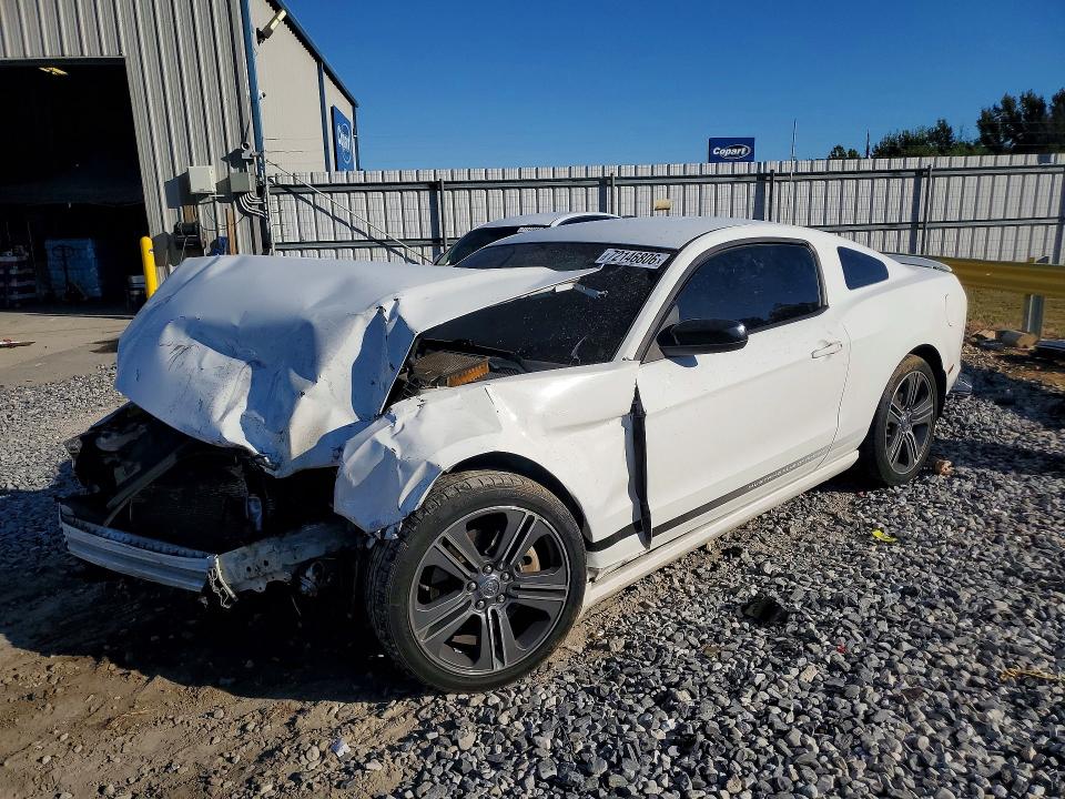 2013 Ford Mustang მანქანა იყიდება აუქციონზე, vin: 1ZVBP8AM0D5245987, აუქციონის ნომერი: 72146806
