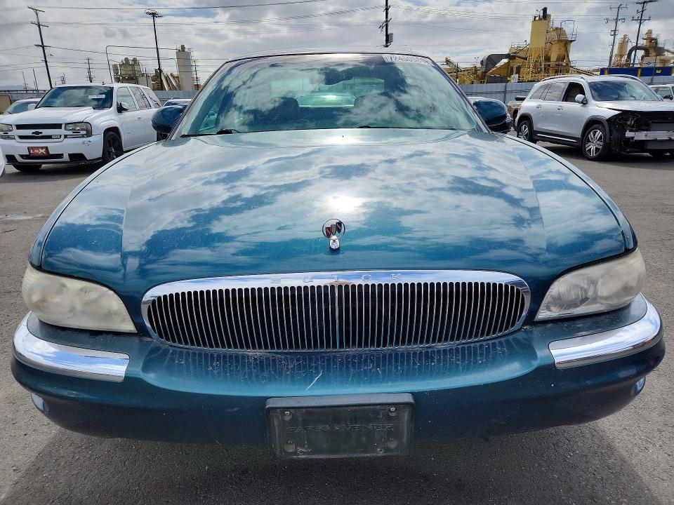 72450586 :رقم المزاد ، 1G4CW52K1W4648015 vin ، 1998 Buick Park Avenue مزاد بيع