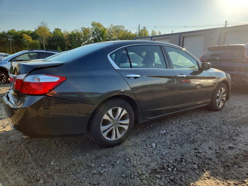 2015 Honda Accord მანქანა იყიდება აუქციონზე, vin: 1HGCR2F30FA095115, აუქციონის ნომერი: 70999956